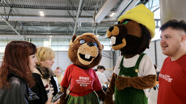 FOTOGALERIE: Veletrh Gaudeamus přilákal stovky středoškolaků