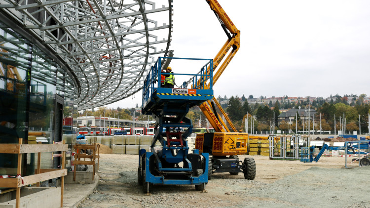 FOTO: Stavba Areny Brno postupuje, hotová bude už příští podzim