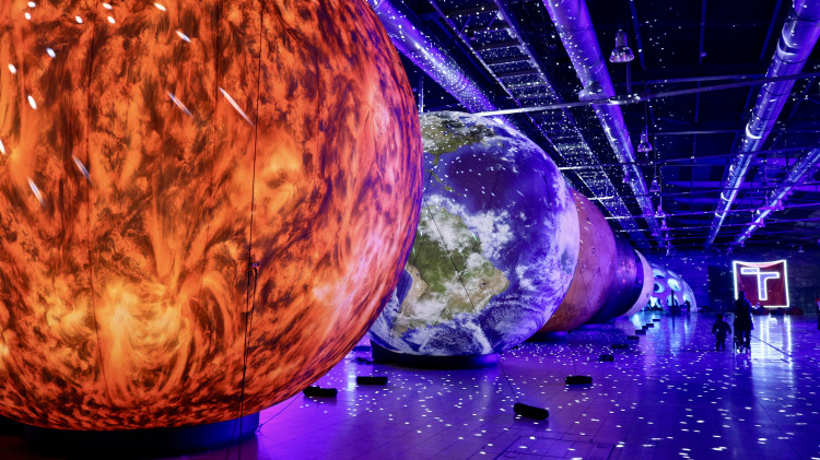 FOTOGALERIE: Prohlédněte si vesmír na výstavišti, láká Czech Space Pavilon