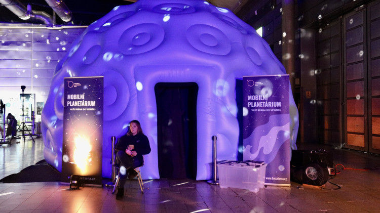FOTOGALERIE: Prohlédněte si vesmír na výstavišti, láká Czech Space Pavilon