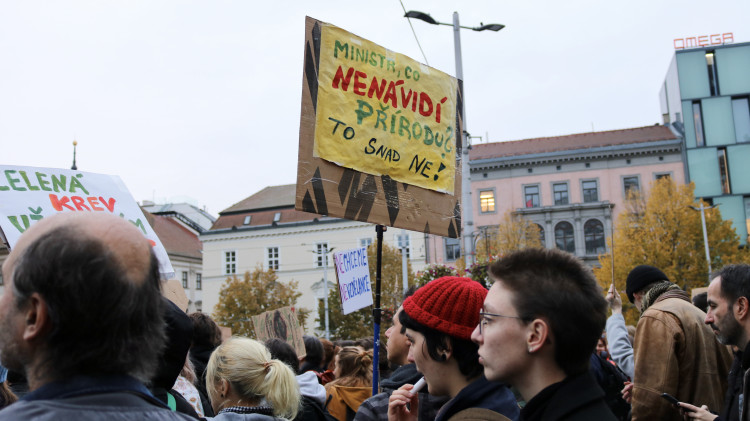 FOTO: Brno proti Macinkovi, na protest přišly stovky lidí