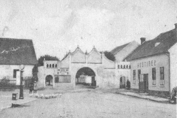 Historie a současnost Solné brány v Dolní Cerekvi