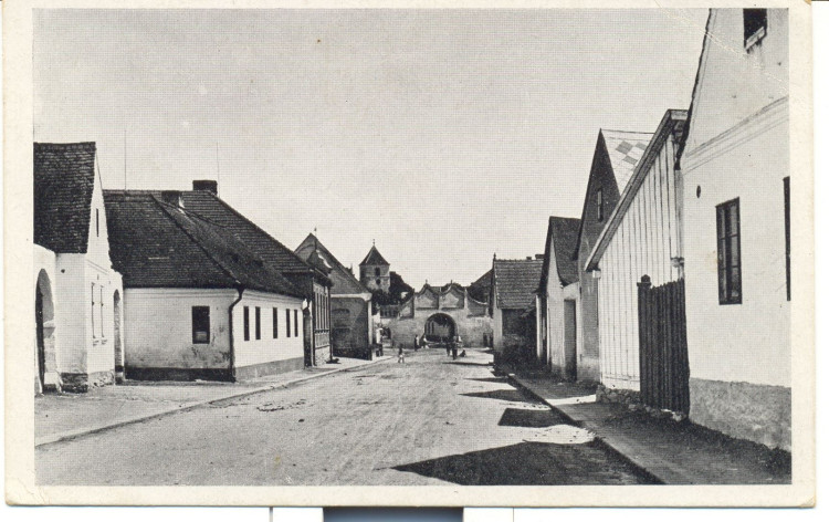 Historie a současnost Solné brány v Dolní Cerekvi