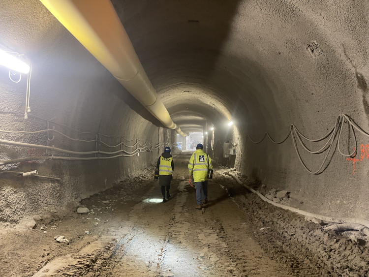 Hranice 100 metrů překonána. Pokračuje ražba průzkumné štoly tunelu Vinohrady