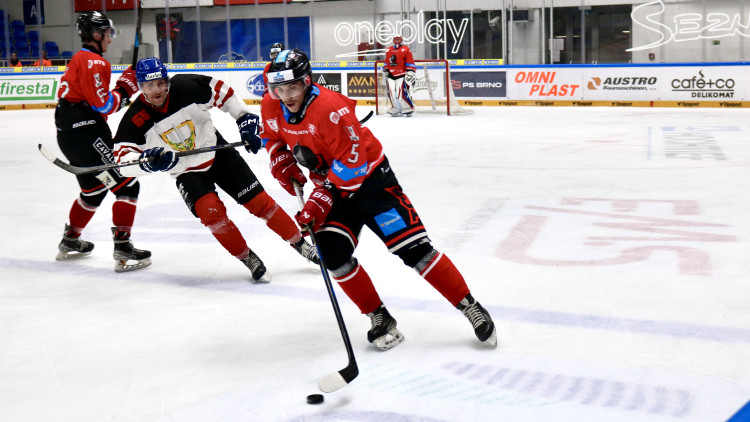 FOTO: Benefiční hokejové utkání proti Univerzitě obrany vyhrálo VUT 7:6