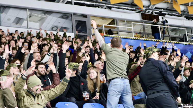 FOTO: Benefiční hokejové utkání proti Univerzitě obrany vyhrálo VUT 7:6