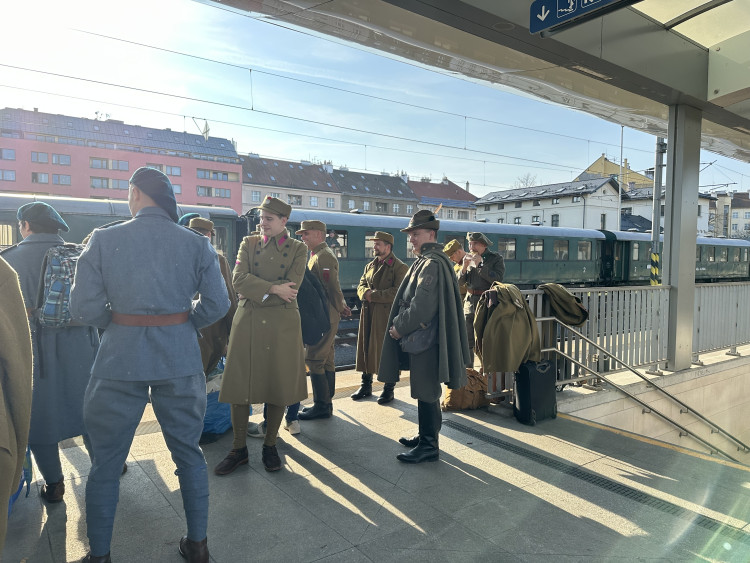 FOTOGALERIE: Vzpomínková jízda legionářů