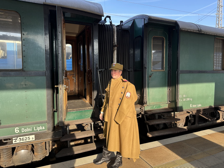 FOTOGALERIE: Vzpomínková jízda legionářů