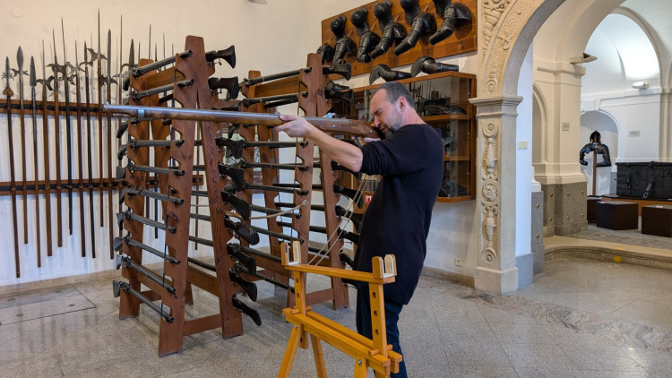 Historická zbrojnice v Plzni prošla modernizací