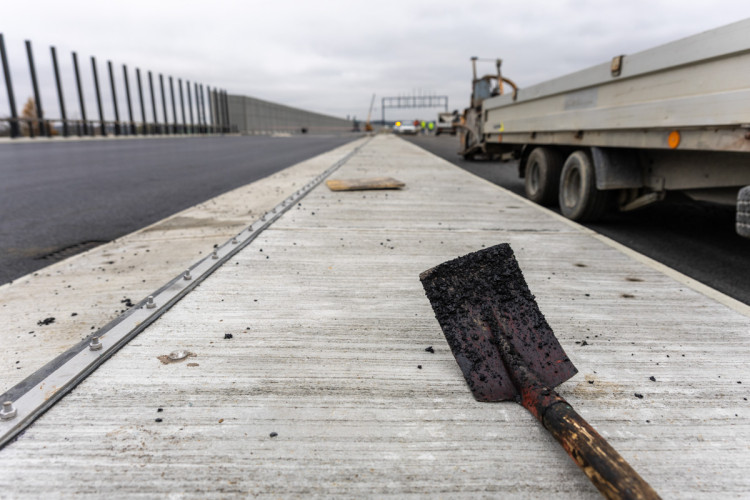FOTOGALERIE: D1 u Přerova finišuje. Klíčový úsek se otevře před Vánoci