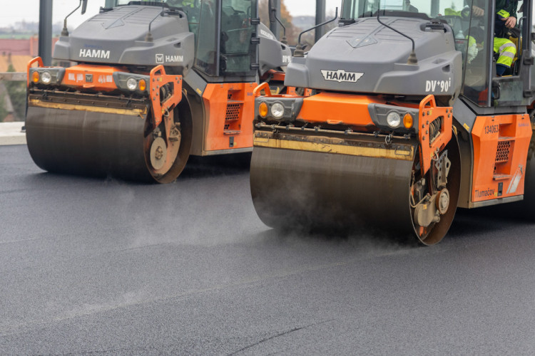 FOTOGALERIE: D1 u Přerova finišuje. Klíčový úsek se otevře před Vánoci