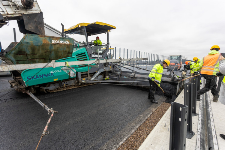 FOTOGALERIE: D1 u Přerova finišuje. Klíčový úsek se otevře před Vánoci