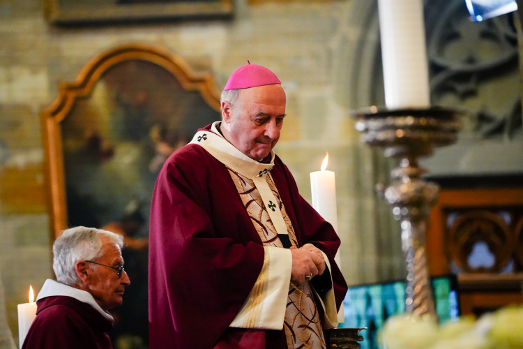 FOTOGALERIE: Pohřeb kardinála Dominika Duky