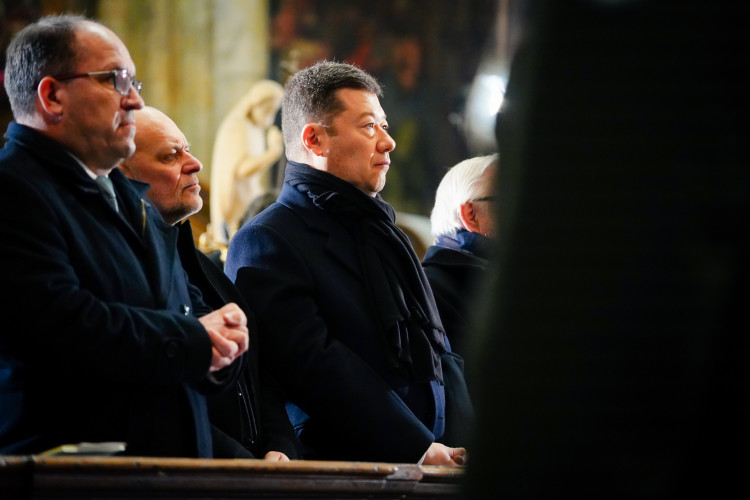 FOTOGALERIE: Známé tváře na Dukově pohřbu