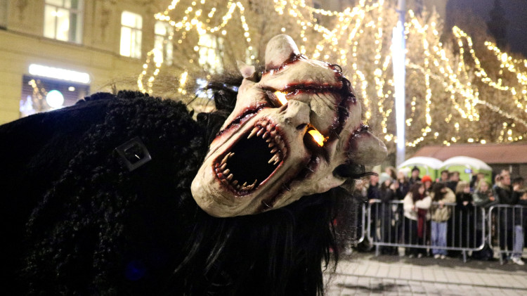FOTOGALERIE: Malá Krampus show prošla Brnem,