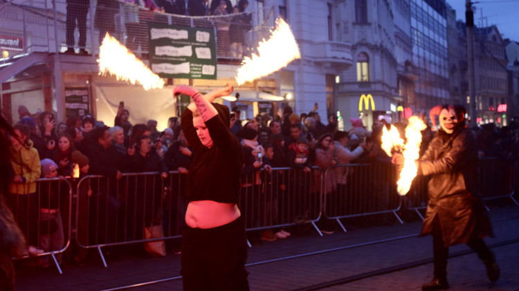 FOTOGALERIE: Malá Krampus show prošla Brnem,