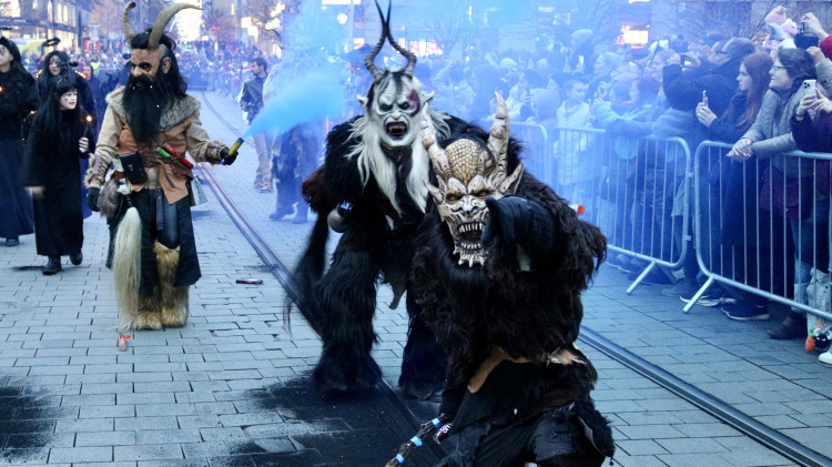 FOTOGALERIE: Malá Krampus show prošla Brnem,