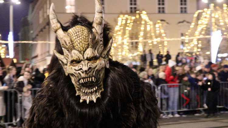 FOTOGALERIE: Malá Krampus show prošla Brnem,