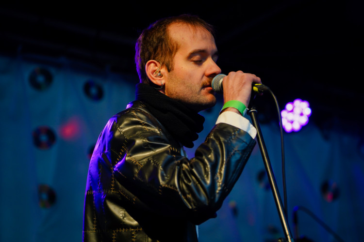 FOTOGALERIE: Nekonečný proud lidí. 17. listopad na Národní