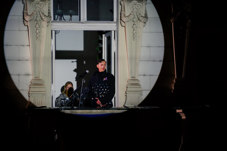 FOTOGALERIE: Nekonečný proud lidí. 17. listopad na Národní