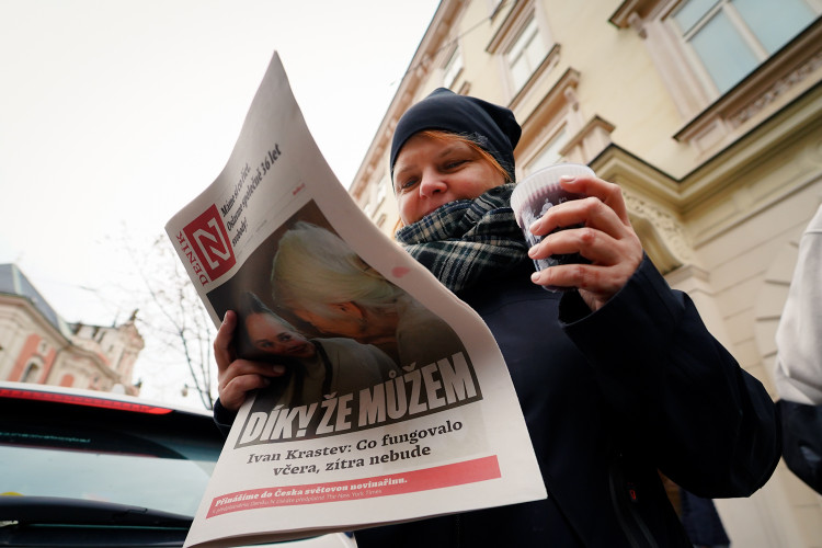 FOTOGALERIE: Nekonečný proud lidí. 17. listopad na Národní