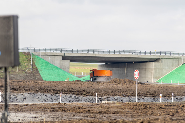 FOTOGALERIE: Nová D35 u Olomouce se otevírá do plného provozu