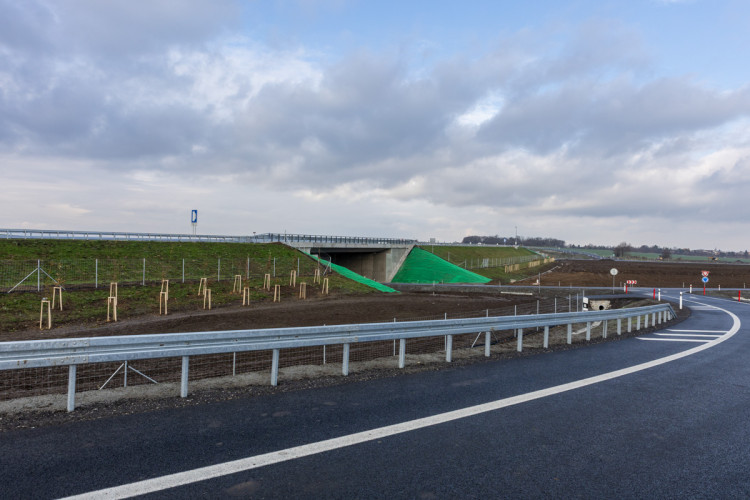 FOTOGALERIE: Nová D35 u Olomouce se otevírá do plného provozu