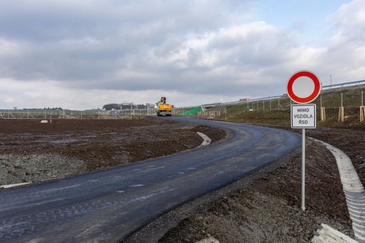 FOTOGALERIE: Nová D35 u Olomouce se otevírá do plného provozu