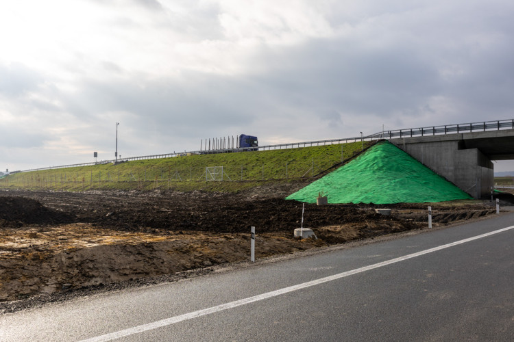FOTOGALERIE: Nová D35 u Olomouce se otevírá do plného provozu