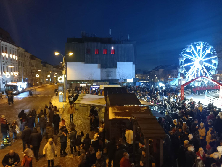 Slavnostní rozsvícení vánočního stromu v Jihlavě