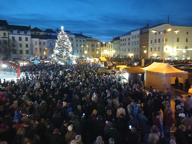 Slavnostní rozsvícení vánočního stromu v Jihlavě