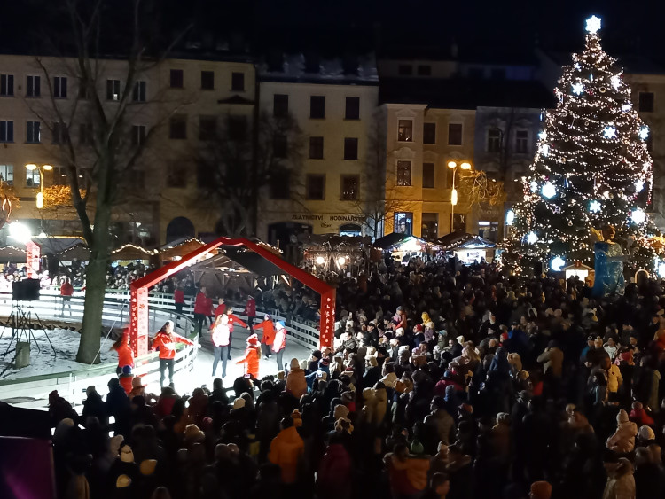 Slavnostní rozsvícení vánočního stromu v Jihlavě
