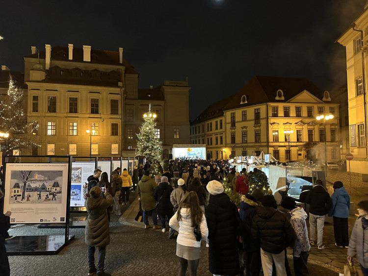 FOTOGALERIE: Vánoční trhy na Mariánském náměstí
