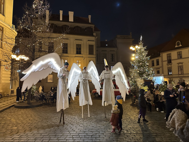 FOTOGALERIE: Vánoční trhy na Mariánském náměstí