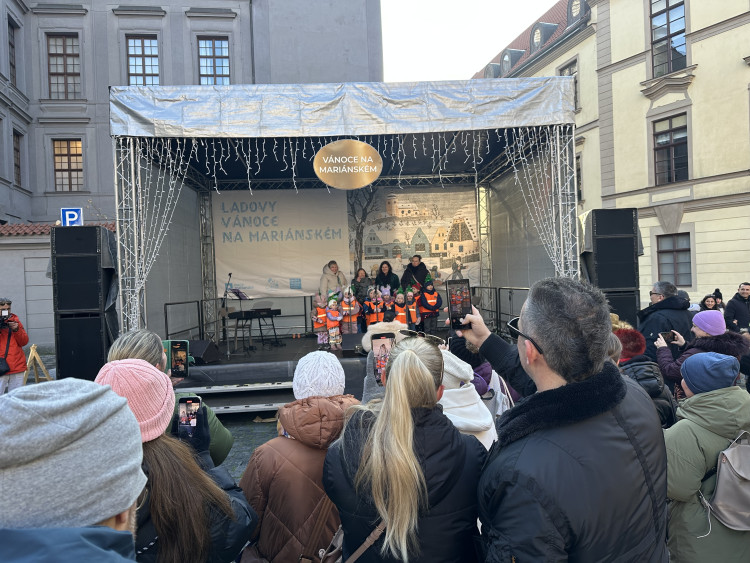 FOTOGALERIE: Vánoční trhy na Mariánském náměstí