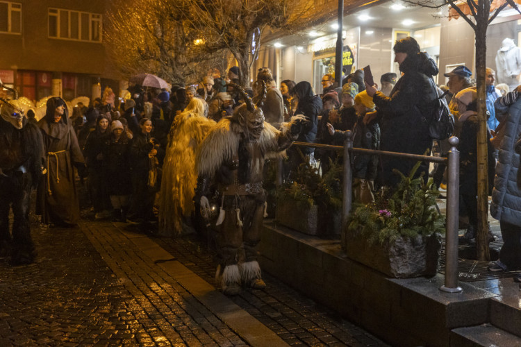 FOTOGALERIE: Mikulášský průvod v Přerově přilákal davy diváků