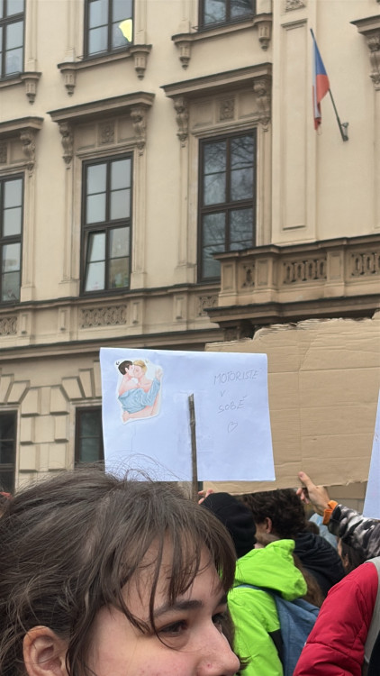 FOTO: Macinko, odmňoukej jinam, vzkázali studenti v Brně. Z výuky jich odešly stovky