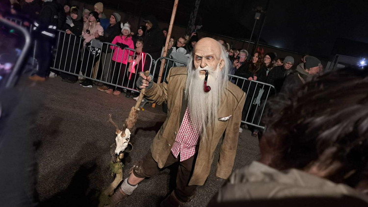 Stovky krampusů v Budějcích. Podívejte se, jak vypadal pekelný průvod