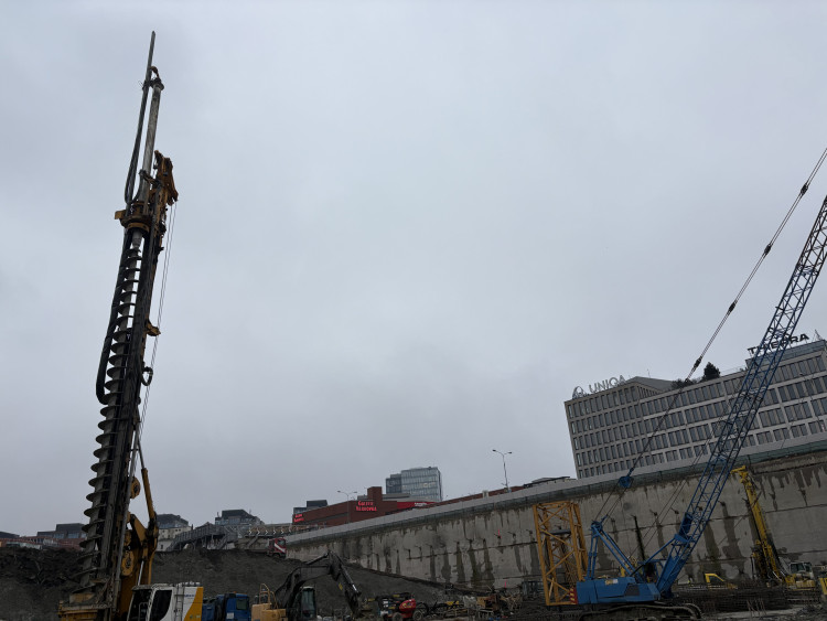 FOTO: Po brněnských Pompejích není ani památky, práce na Dornychu pokračují