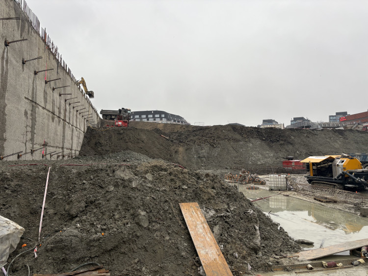 FOTO: Po brněnských Pompejích není ani památky, práce na Dornychu pokračují