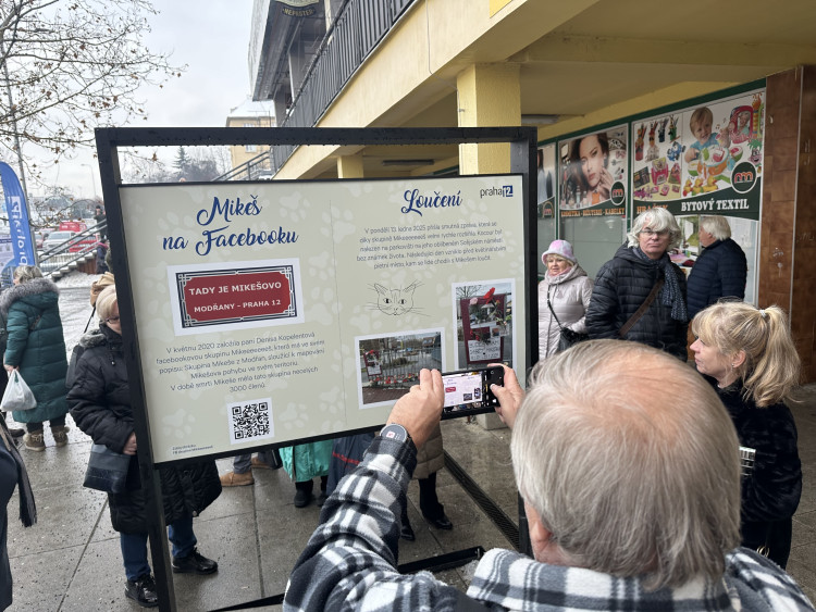 FOTOGALERIE: Socha kocoura Mikeše na Sofijském náměstí