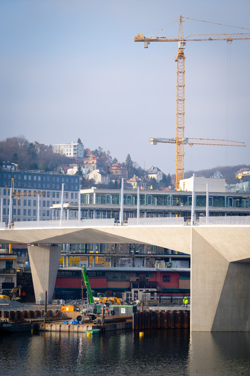 FOTOGALERIE: Zatěžovací zkouška Dvoreckého mostu