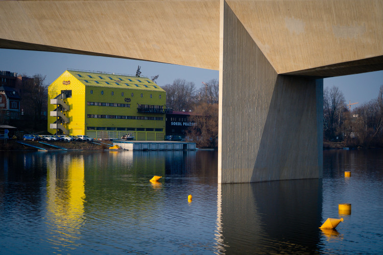 FOTOGALERIE: Zatěžovací zkouška Dvoreckého mostu
