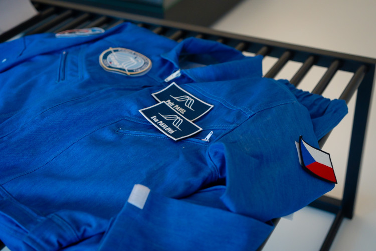 Kombinéza od Letiště Václava Havla