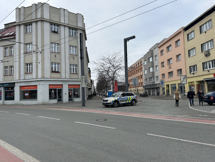 GALERIE: V Hradci Králové se na podporu prezidenta sešly stovky lidí