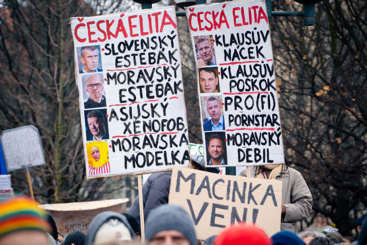 FOTOGALERIE: Demonstrace na podporu prezidenta Petra Pavla