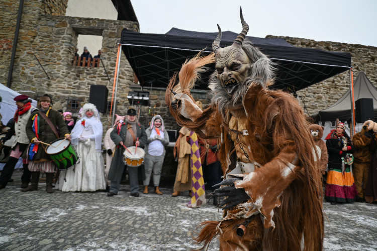 Masopust na hradě. Nechyběla ani nefalšovaná zabíjačka