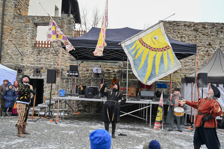 Masopust na hradě. Nechyběla ani nefalšovaná zabíjačka