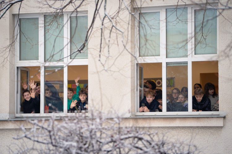 FOTOGALERIE: Návštěva prezidenta Pavla na ZŠ Generála Františka Fajtla