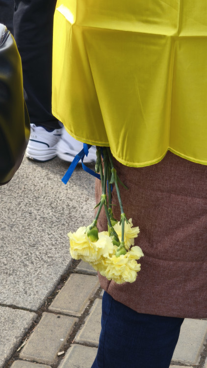 Společně za Ukrajinu. V Budějovicích si stovky lidí připomněly výročí invaze